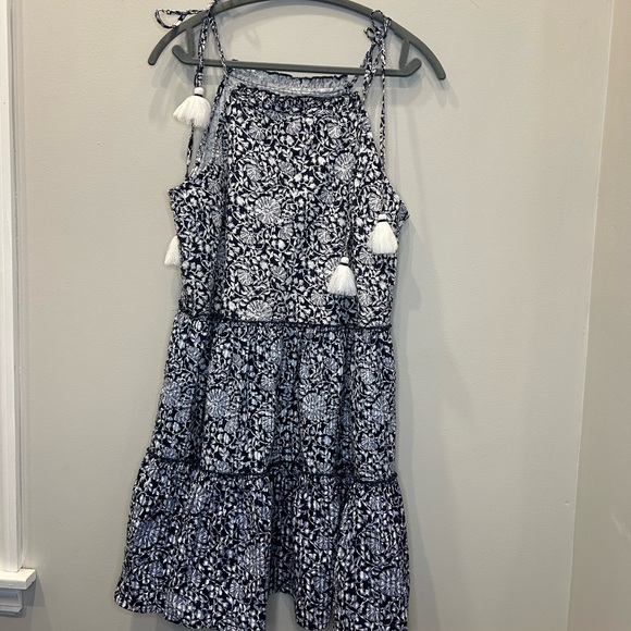 Vineyard Vines Floral Tiered Seersucker Cover-Up- Blue and White Floral - Picture 6 of 6